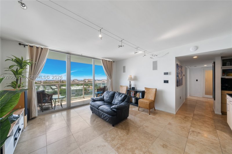 Condo for sale at Floridian 1208