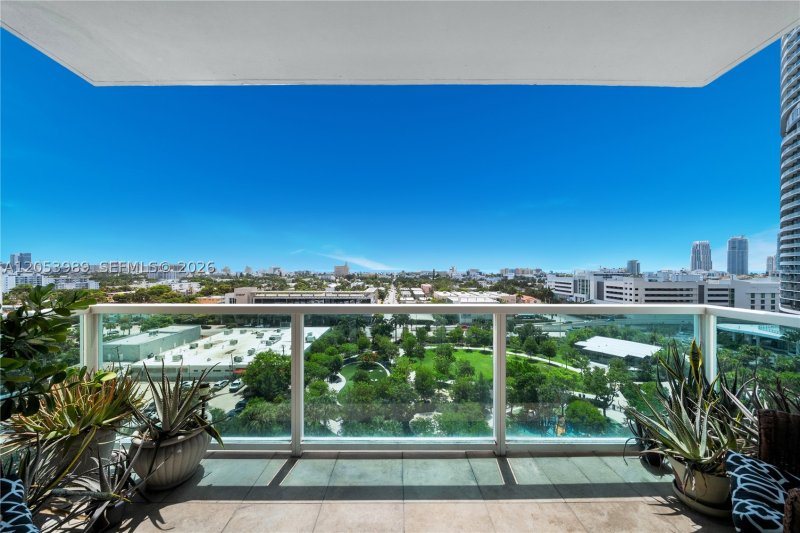 Condo for sale at Floridian 1208