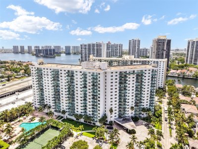 Ocean View Apt #1423