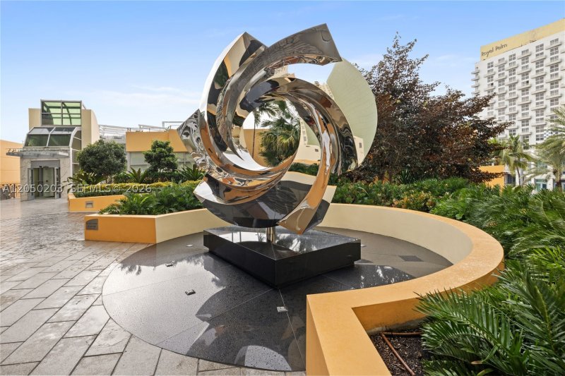 Condo for sale at IL Villaggio 1009