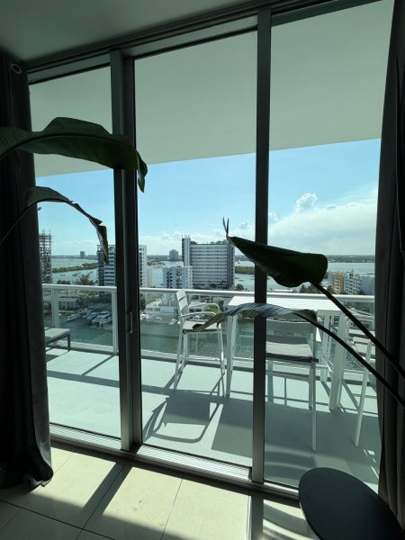 Apartment for rent at Eloquence on the Bay 1506