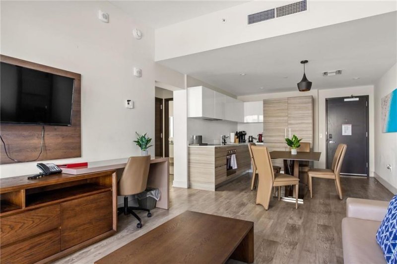 Condo for sale at Costa Hollywood N206