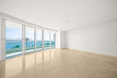 Aluguel de apartamento no Santa Maria 702
