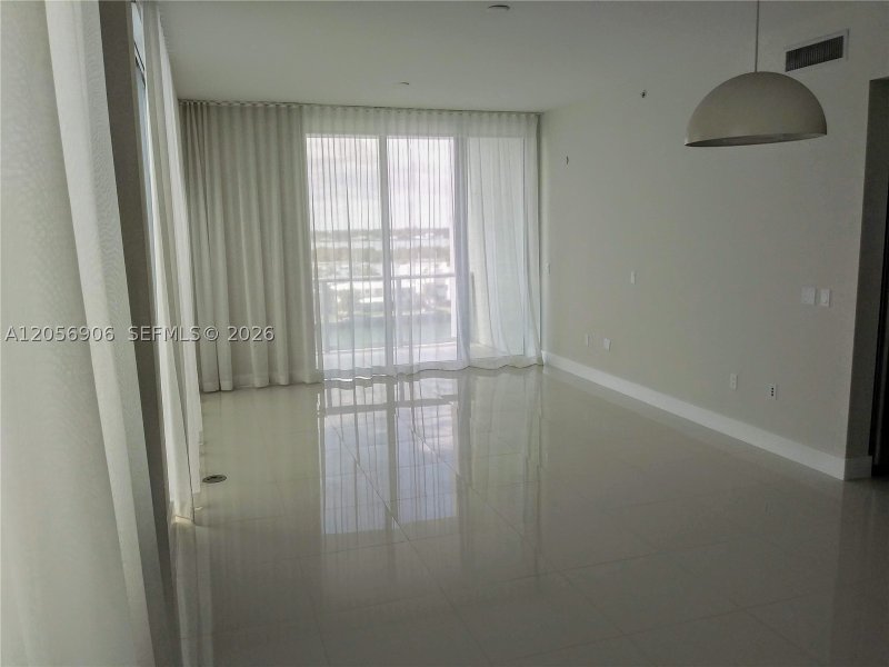 Apartment for rent at Eloquence on the Bay 701
