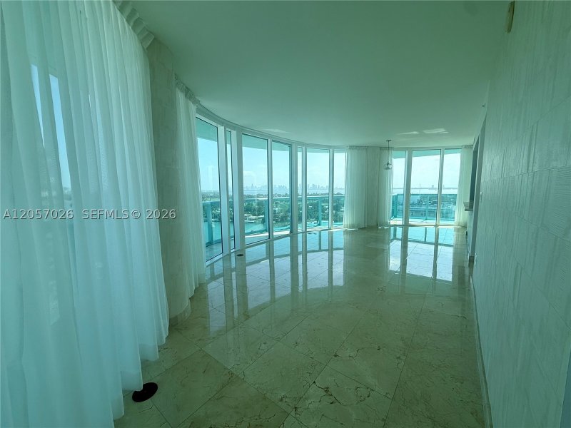Apartment for rent at 6000 Indian Creek 17A