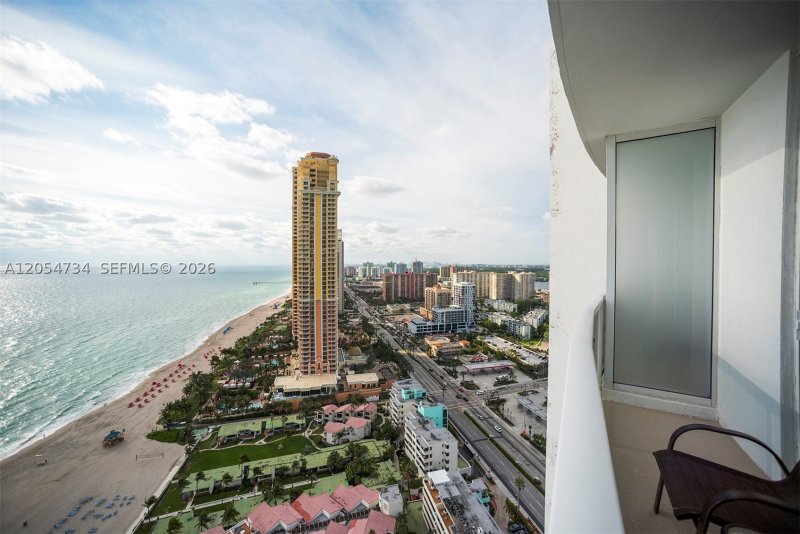 Condo for sale at Trump International Sonesta Beach Resort 2711