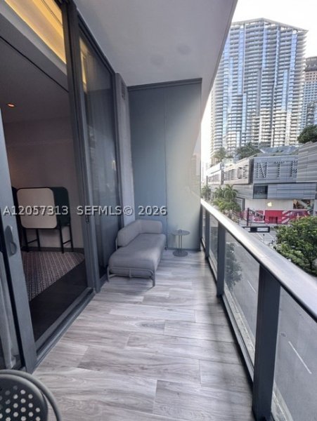 Condo for sale at SLS Lux Brickell 409