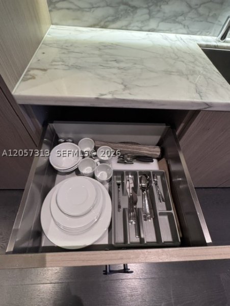 Condo for sale at SLS Lux Brickell 409
