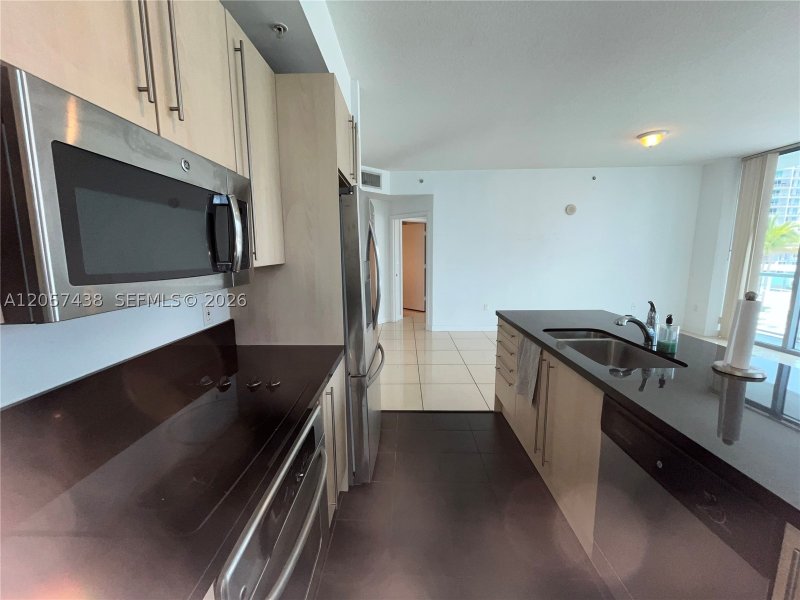 Apartment for rent at Axis on Brickell North Tower 1025-N