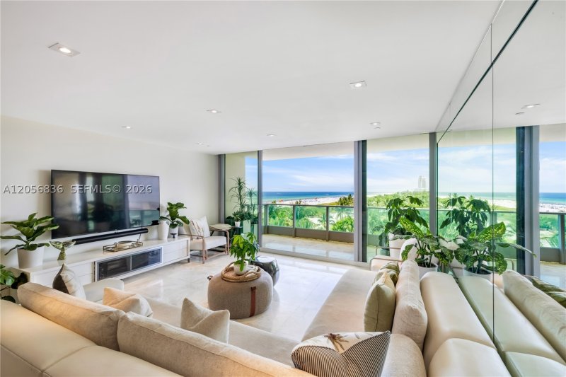 Condo for sale at IL Villaggio 703