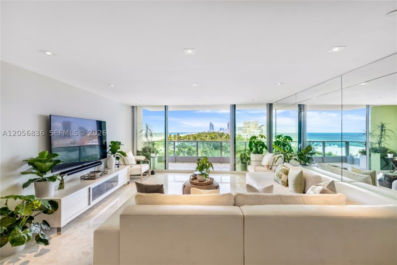 Condo for sale at IL Villaggio 703
