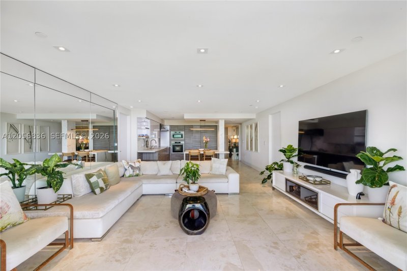 Condo for sale at IL Villaggio 703