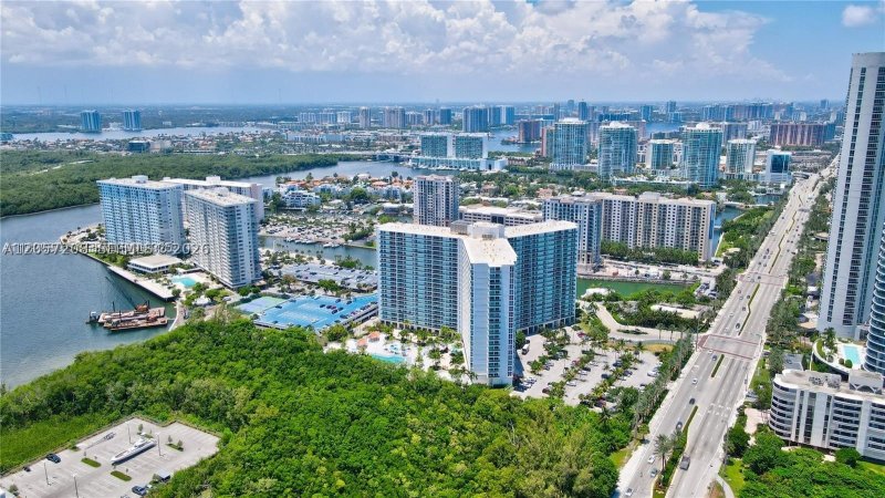 Apartment for rent at Arlen House 1503