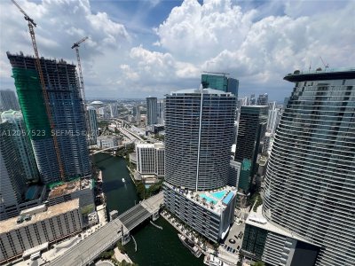 Icon Brickell Tower I Apt #5304