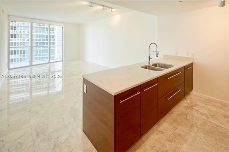 Apartment for rent at Icon Brickell Tower I 3411