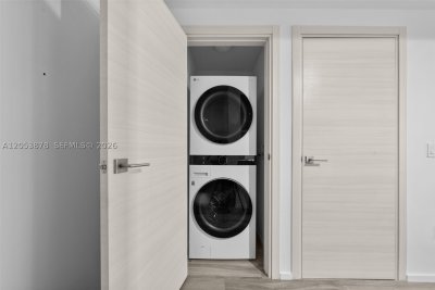 Comprar apartamento en SLS Lux Brickell 2002