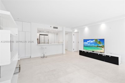 Comprar apartamento no Brickell Key Two 719