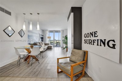 Comprar apartamento no Beachwalk R906