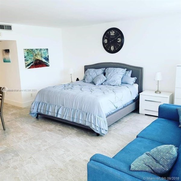 Comprar apartamento en Decoplage 707