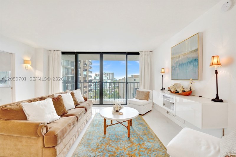 Condo for sale at Valencia at Quadomain 604