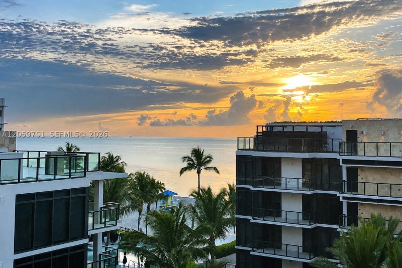 Condo for sale at Valencia at Quadomain 604