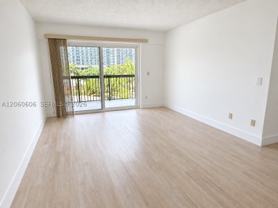 Comprar apartamento en Bayshore Terrace 603