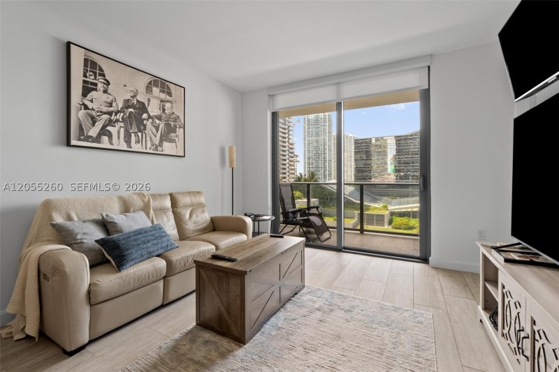 Property photo # 4