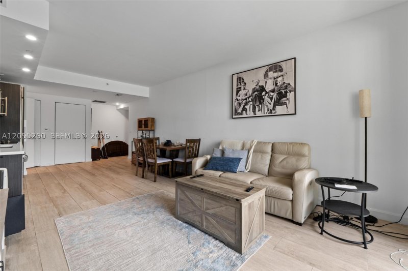 Property photo # 6
