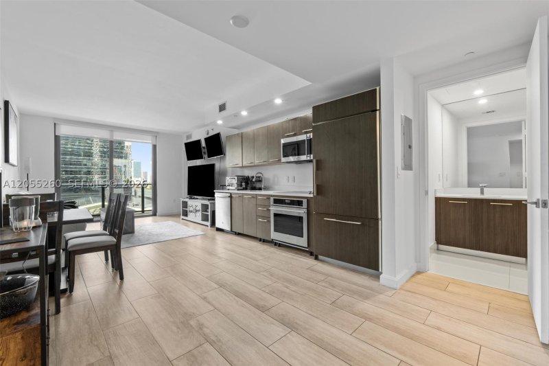 Property photo # 0