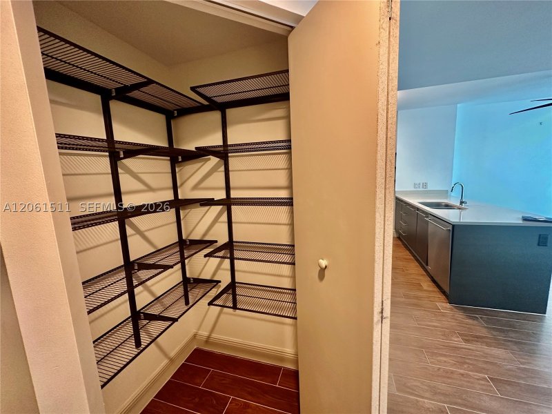 Comprar apartamento en 500 Brickell East Tower 2407
