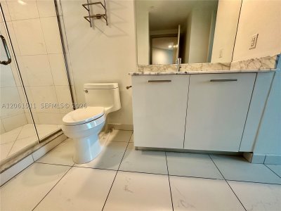 Comprar apartamento en 500 Brickell East Tower 2407
