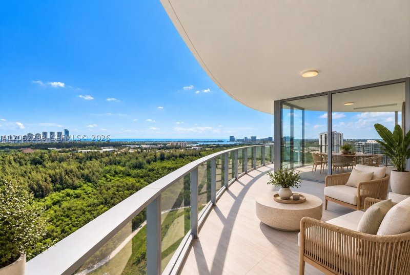 Condo for sale at One Park Tower by Turnberry 2011