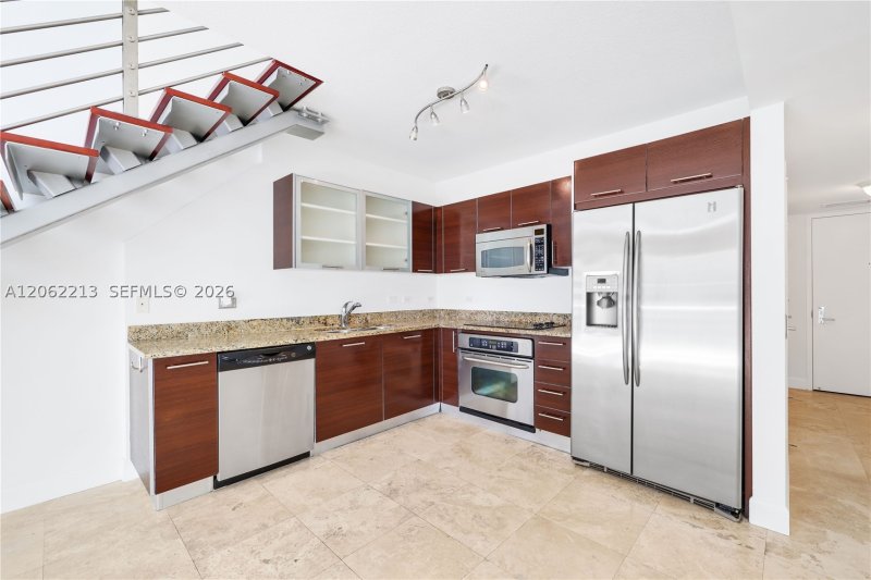 Condo for sale at Brickell on the River South 906