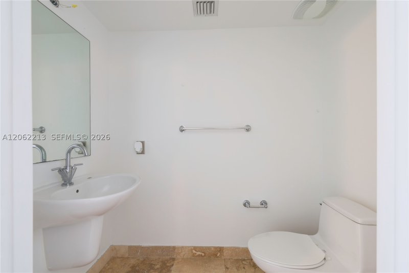 Condo for sale at Brickell on the River South 906