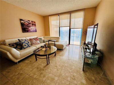 Comprar apartamento en Biscayne Cove PH03