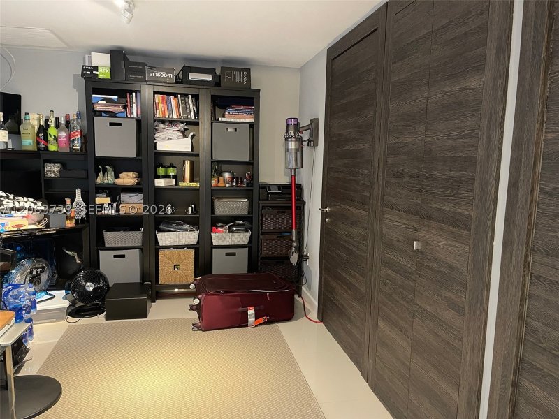 Apartment for rent at Icon Brickell Tower II 703