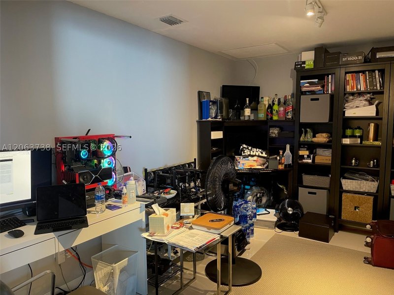 Apartment for rent at Icon Brickell Tower II 703