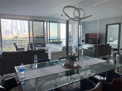 Aluguel de apartamento no Icon Brickell Tower II 703