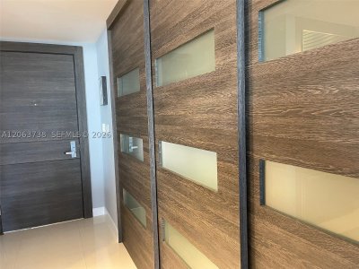 Aluguel de apartamento no Icon Brickell Tower II 703