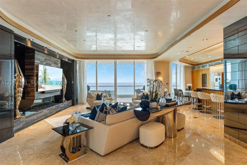 Condo for sale at Turnberry Ocean Colony 603