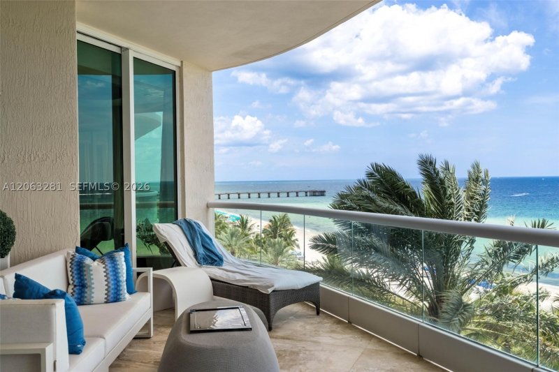 Condo for sale at Turnberry Ocean Colony 603