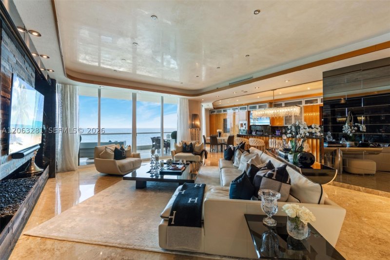 Condo for sale at Turnberry Ocean Colony 603