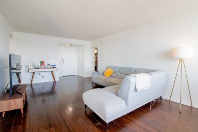 Comprar apartamento en Winston Towers 1201
