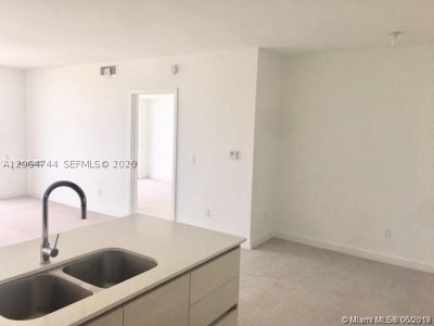Aluguel de apartamento no Baltus House 1517
