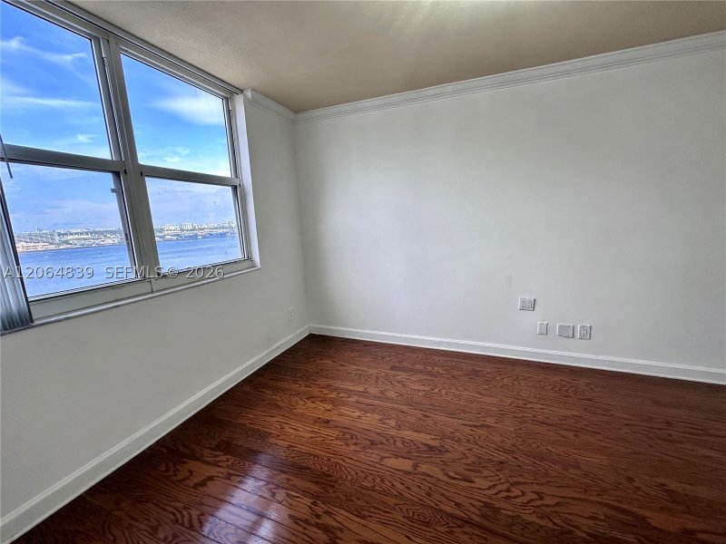 Apartment for rent at Isola Brickell Key 1911