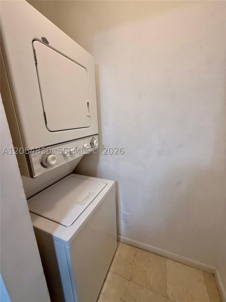 Apartment for rent at Isola Brickell Key 1911