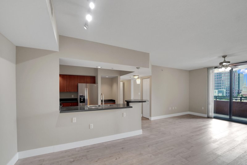 Apartment for rent at Waverly Las Olas 815