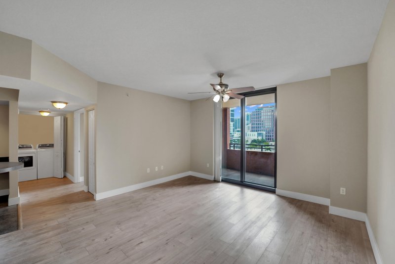 Apartment for rent at Waverly Las Olas 815