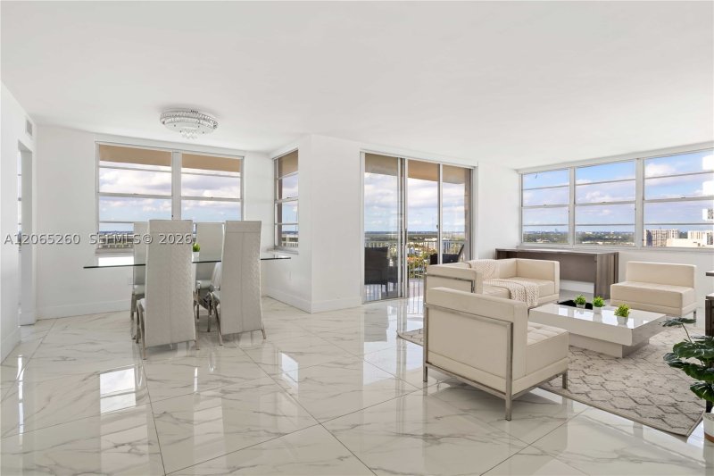 Condo for sale at Del Prado North Tower 1904-1