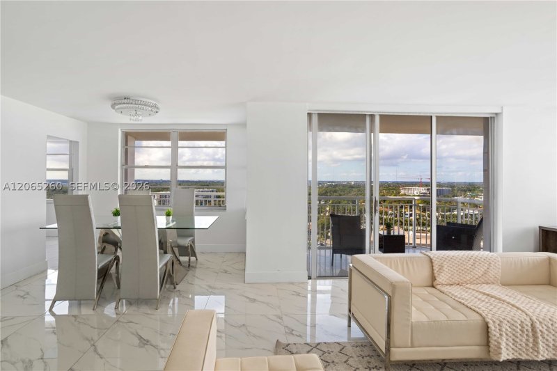 Condo for sale at Del Prado North Tower 1904-1